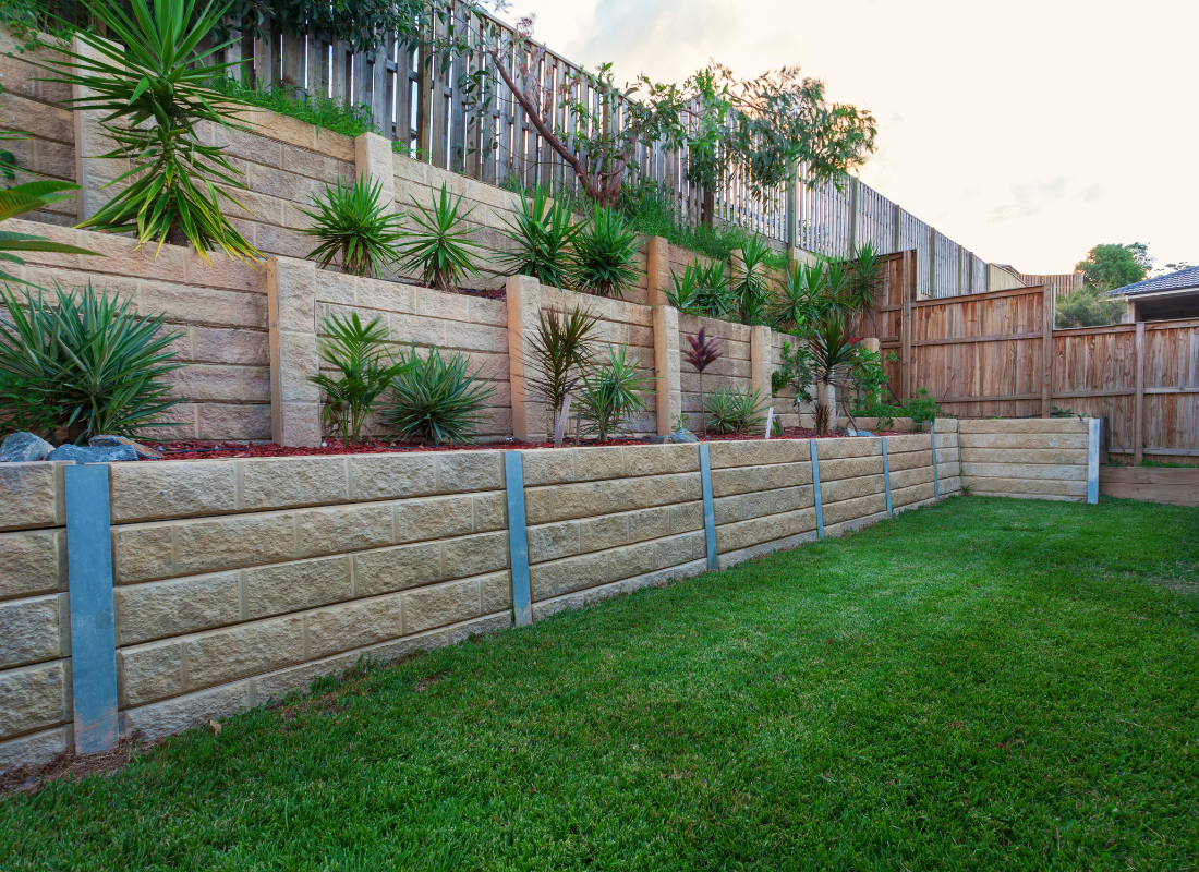 Using retaining walls to build elevated garden 